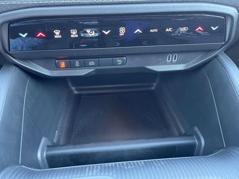 New 2026 Jeep Cherokee Laredo AWD/4WD image 1