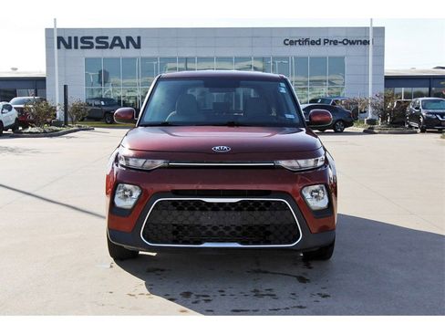 Used 2021 Kia Soul LX image 8