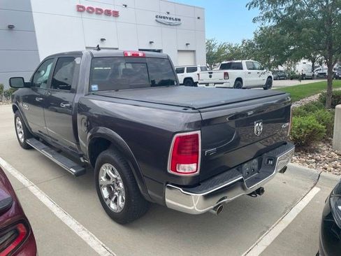 Used 2017 RAM 1500 Laramie w/ Convenience Group AWD/4WD image 6
