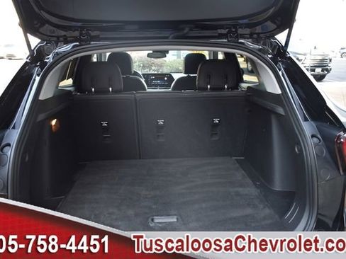 Used 2024 Chevrolet Trax ACTIV w/ Sunroof Package image 9