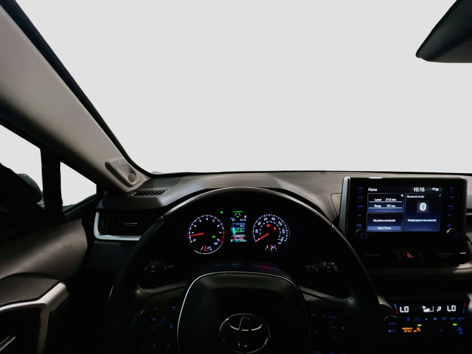 Used 2021 Toyota RAV4 XLE Premium FWD image 7