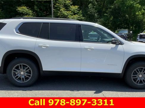 New 2025 GMC Acadia Elevation image 9