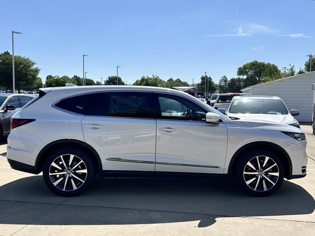Used 2026 Acura MDX w/ Technology Package AWD/4WD image 3