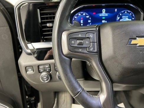 Used 2023 Chevrolet Silverado 1500 High Country w/ High Country Premium Package AWD/4WD image 26