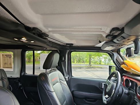 Used 2020 Jeep Wrangler Unlimited Rubicon AWD/4WD image 13
