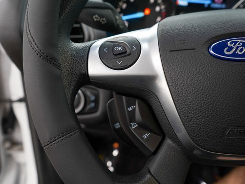 Used 2016 Ford Escape SE FWD image 26