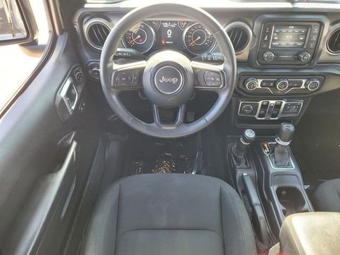 Used 2019 Jeep Wrangler Unlimited Sport S image 17