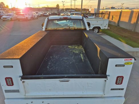 Used 2019 Ford F250 XL w/ XL Value Package image 7