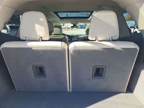 Used 2022 Cadillac XT6 Premium Luxury w/ Technology Package image 23