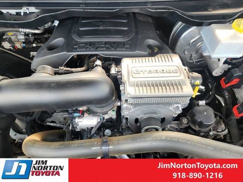 Used 2022 RAM 1500 Laramie AWD/4WD image 31