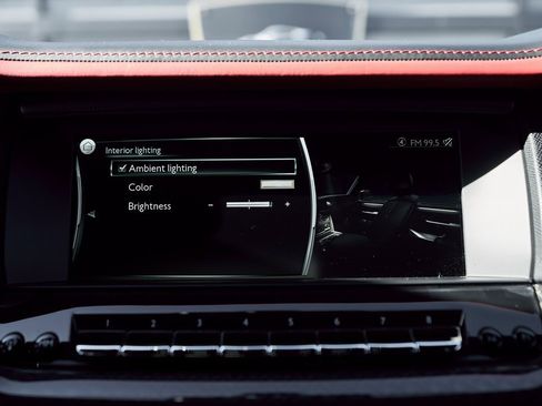 Used 2022 Rolls-Royce Cullinan Black Badge image 75