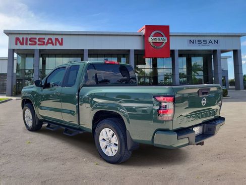 Used 2023 Nissan Frontier SV AWD/4WD image 4