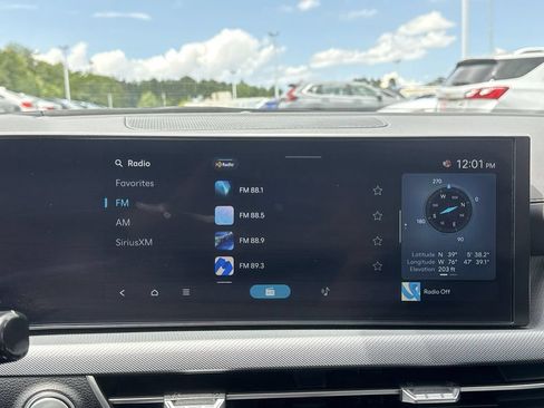 Used 2025 Hyundai Sonata SEL FWD image 12