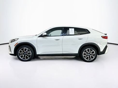 Used 2026 BMW X2 xDrive28i AWD/4WD image 4