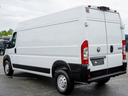 Used 2023 RAM ProMaster 2500 FWD image 4