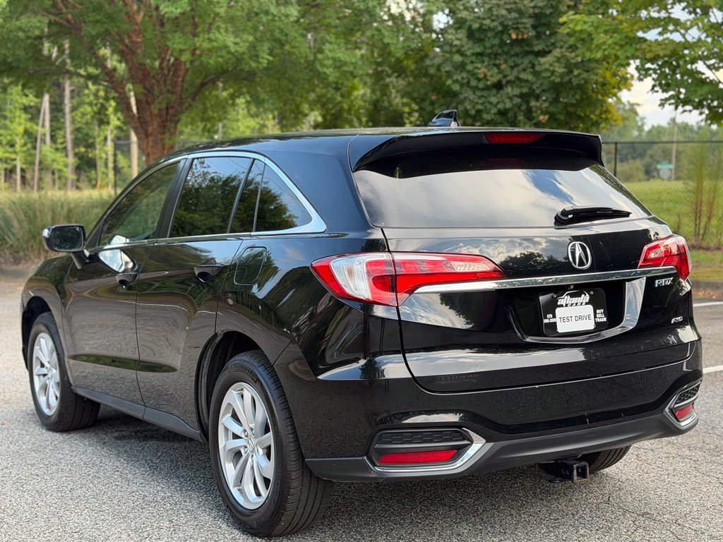 Used 2017 Acura RDX w/ Technology Package AWD/4WD image 3