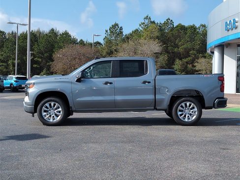 New 2026 Chevrolet Silverado 1500 Custom image 2