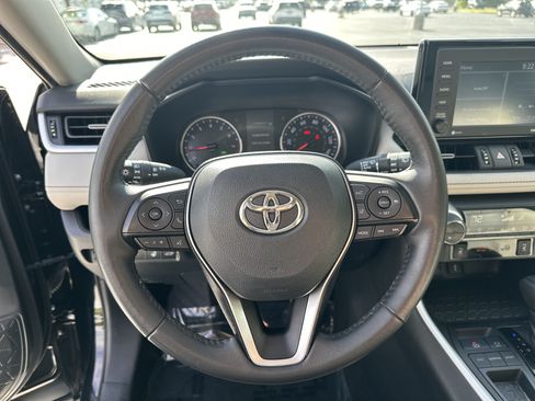 Certified 2021 Toyota RAV4 XLE Premium FWD image 18