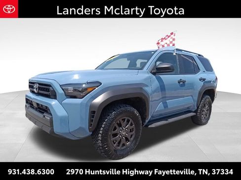 Used 2025 Toyota 4Runner SR5 AWD/4WD image 7