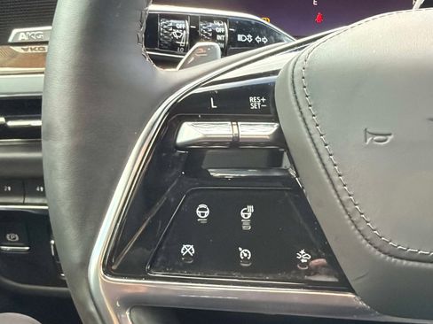 Used 2025 Cadillac Escalade Sport Platinum image 51