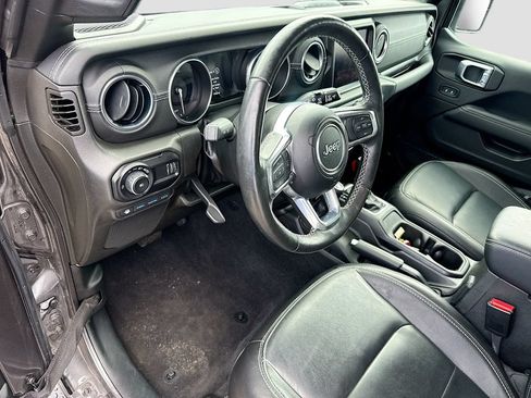Used 2023 Jeep Wrangler Unlimited Sahara w/ Cold Weather Group AWD/4WD image 10