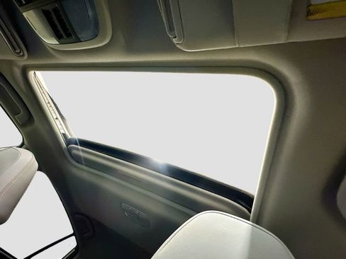 Used 2019 Subaru Crosstrek 2.0i Limited w/ Moonroof Package w/Navigation image 27