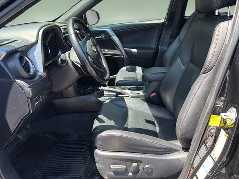 Used 2016 Toyota RAV4 SE w/ Advanced Technology Package AWD/4WD image 11