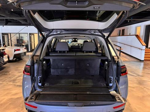 Used 2024 BMW X7 xDrive40i w/ Premium Package image 22