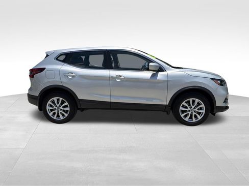 Used 2022 Nissan Rogue Sport S FWD image 8
