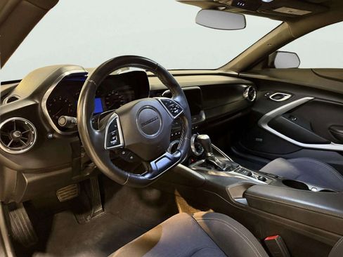 Used 2021 Chevrolet Camaro LT w/ Technology Package image 16