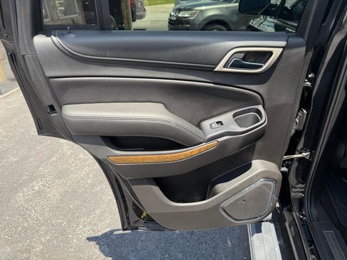 Used 2018 GMC Yukon Denali w/ Denali Ultimate Package AWD/4WD image 16
