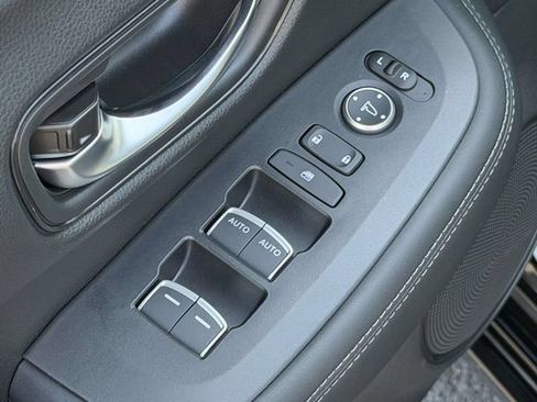 Certified 2026 Honda HR-V EX-L image 7