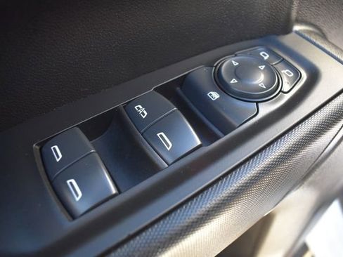 Certified 2024 Chevrolet Silverado 1500 Custom image 23