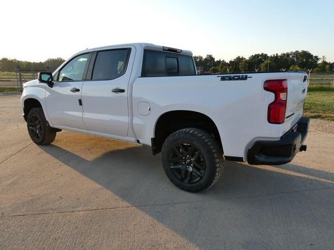 New 2026 Chevrolet Silverado 1500 LT Trail Boss w/ LT Trail Boss Premium Package AWD/4WD image 9