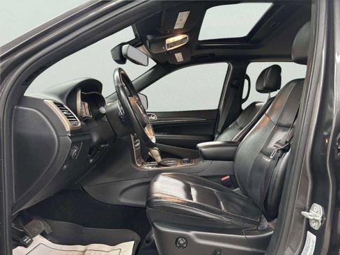 Used 2016 Jeep Grand Cherokee Limited AWD/4WD image 12