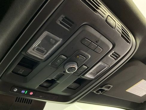 Used 2024 GMC Yukon XL Denali Ultimate image 26