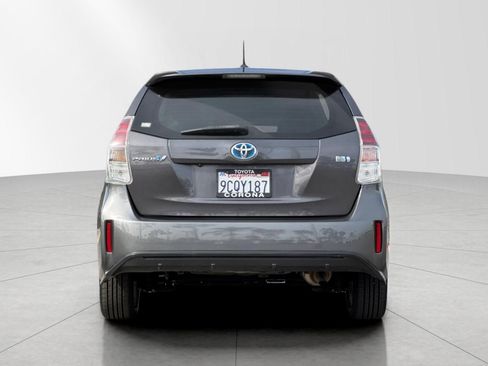 Used 2015 Toyota Prius V Three image 4