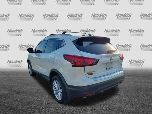 Used 2018 Nissan Rogue Sport SV FWD image 8