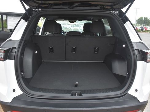 New 2026 Chevrolet Equinox LT w/ Safety and Technology Package FWD image 16