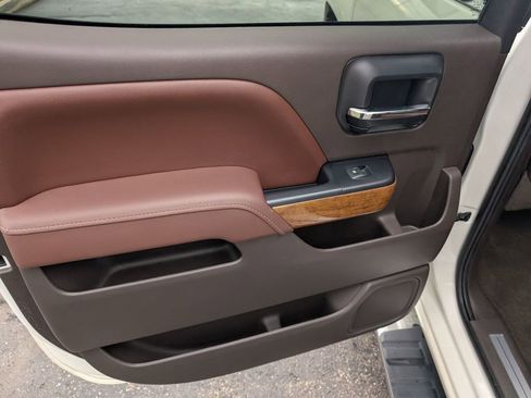 Used 2015 Chevrolet Silverado 1500 High Country w/ High Country Premium Package image 12