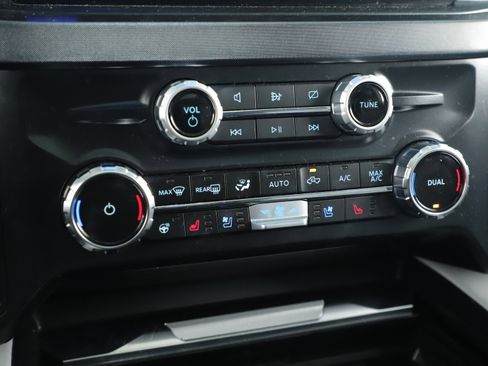 Used 2024 Ford F250 Limited w/ FX4 Off-Road Package image 5