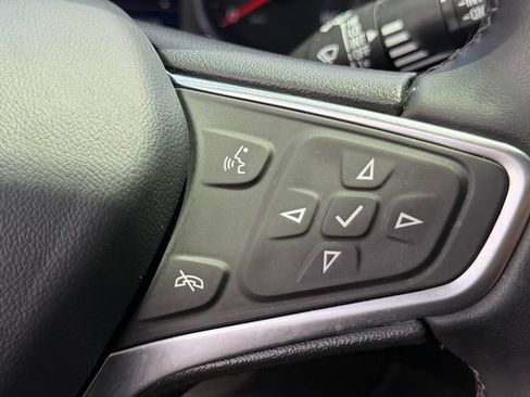 Used 2023 Chevrolet Equinox LT FWD image 23