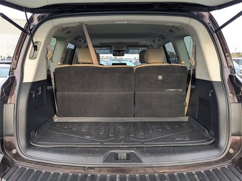 Used 2021 Nissan Armada SL w/ Captain's Chairs Package image 12