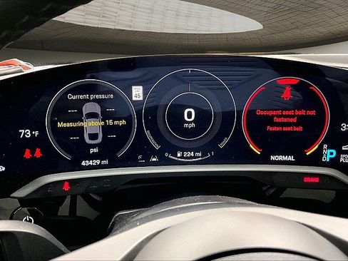 Used 2021 Porsche Taycan 4S w/ Premium Package image 20