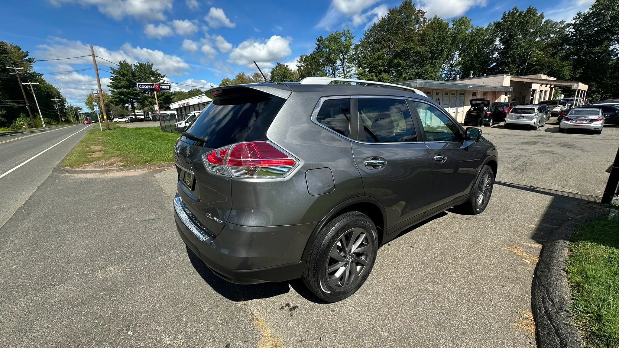 Used 2016 Nissan Rogue SL w/ SL Premium Package AWD/4WD image 5