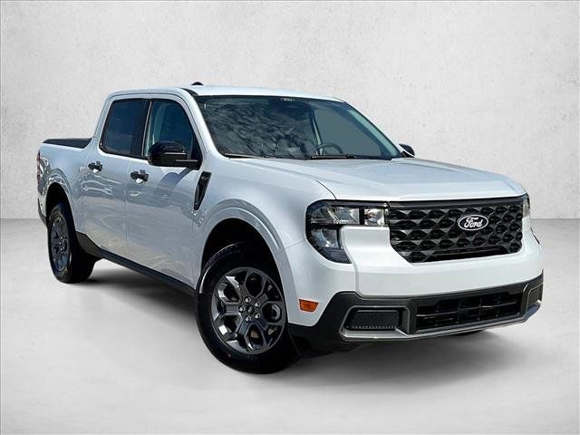 New 2026 Ford Maverick XLT w/ XLT Luxury Package FWD image 2