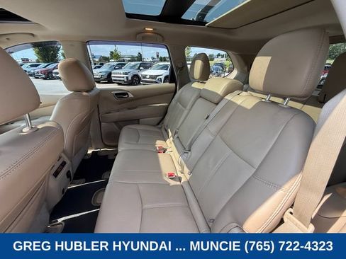 Used 2015 Nissan Pathfinder SL w/ SL Premium Package AWD/4WD image 22