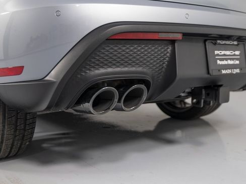 New 2026 Porsche Macan Turbo image 15