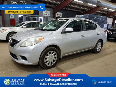 Used 2013 Nissan Versa SV w/ Convenience Pkg