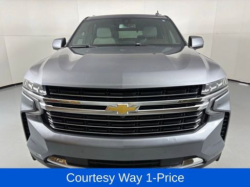 Used 2021 Chevrolet Tahoe LT w/ Luxury Package RWD image 4
